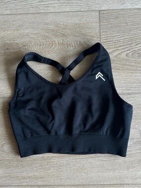 Oneractive the EasyLift Cross Back Sports bra
